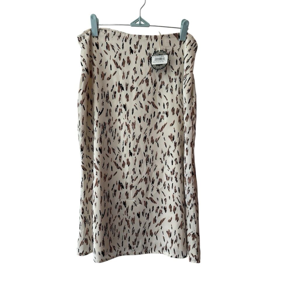 Hazel Women’s Size Medium NWT Maria Printed Midi Skirt Slip Animal Print White